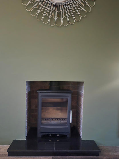 Lucan Stove San Remo Wood Burner Multi Fuel Solid Fuel & Chimney Lining Kit Bundle 5kw