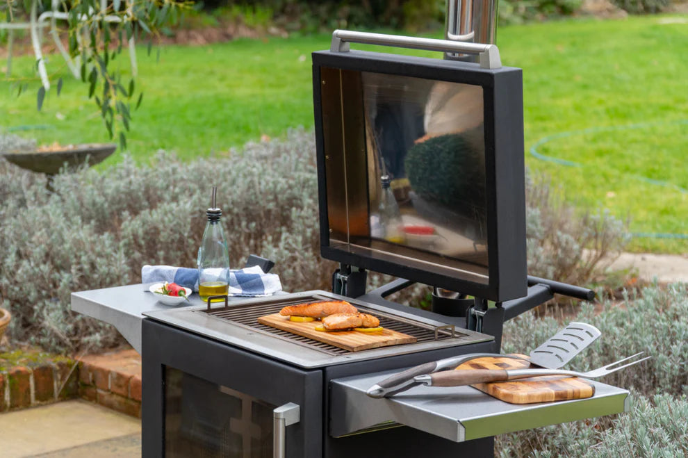 Wood Burning Portable Outdoor Stove Barbeque Grill Complete with Flue Pipe and 2 Side Tables