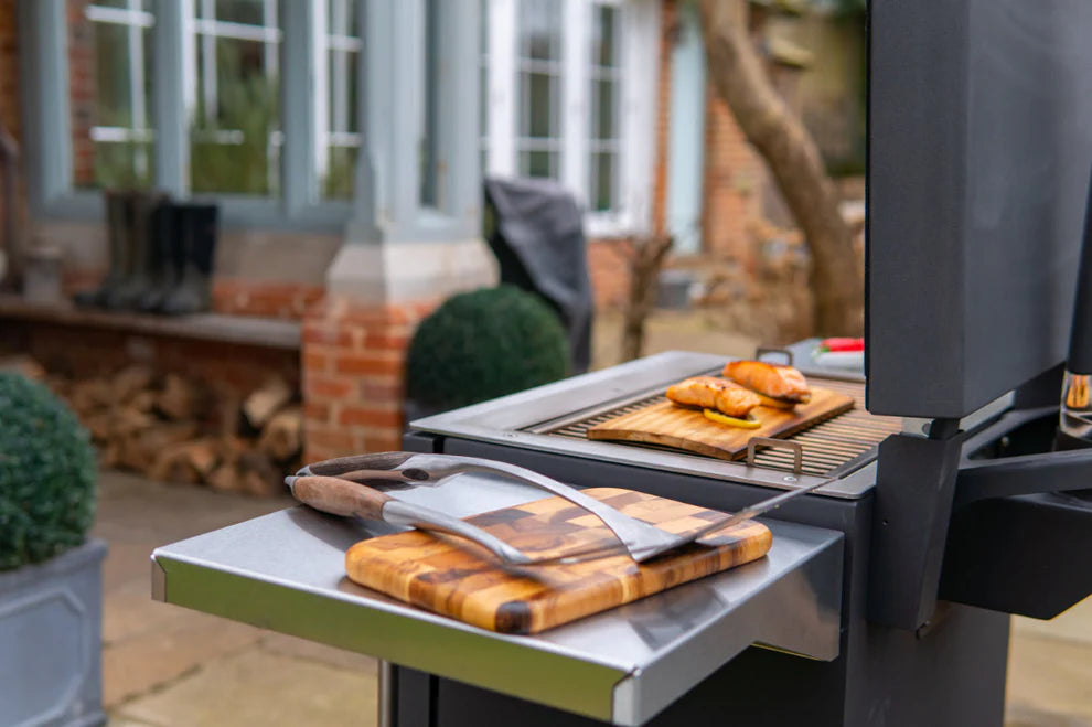 Wood Burning Portable Outdoor Stove Barbeque Grill Complete with Flue Pipe and 2 Side Tables