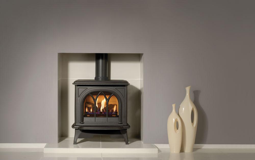 Gazco Huntingdon 30 Conventional Flue Gas Stove Clear Door