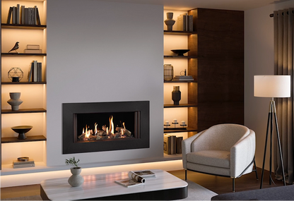 Avanti 85 Expression Media Wall Setting