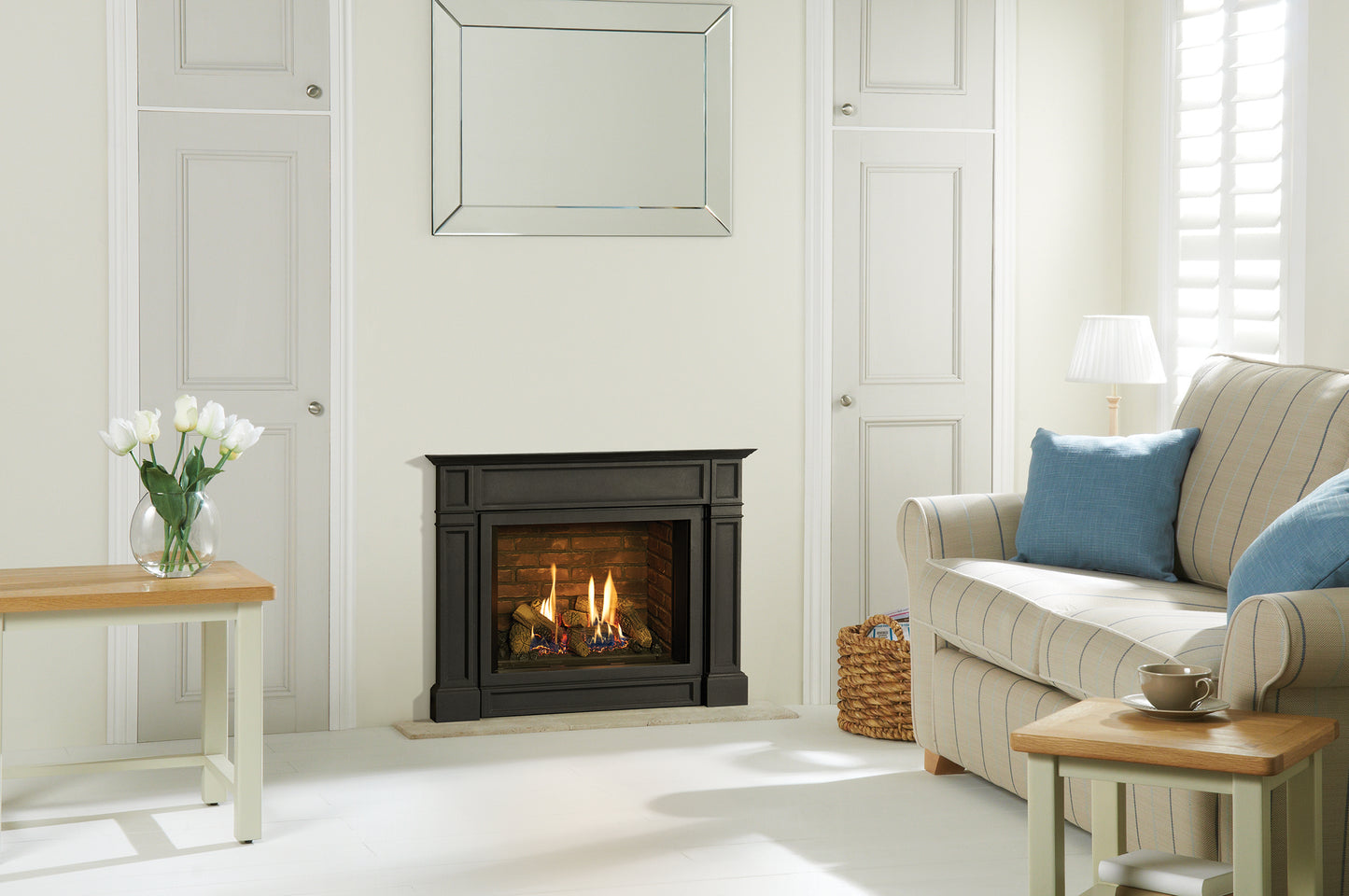 Gazco Riva2 500 Balanced Flue Log Effect Gas Fire with Ellingham Frame